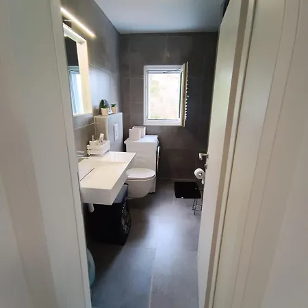 Perleta Luxury Sea View With Jacuzzi