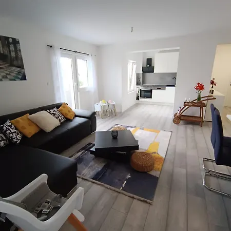 Perleta Luxury Sea View With Jacuzzi