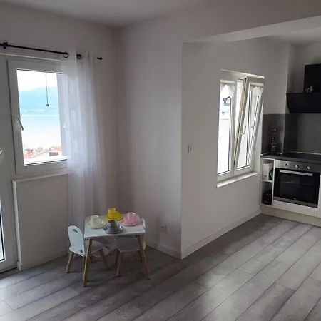 Apartment Perleta Luxury Sea View With Jacuzzi