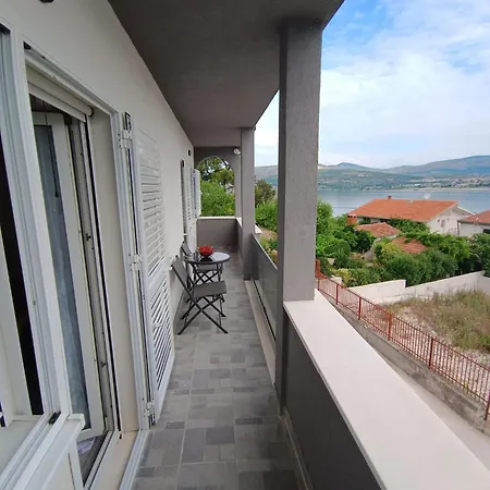 Perleta Luxury Sea View With Jacuzzi