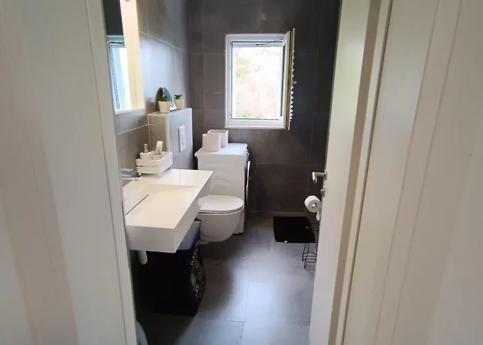 Perleta Luxury Sea View With Jacuzzi