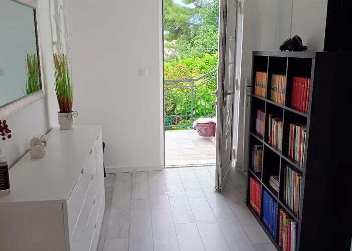 Perleta Luxury Sea View With Jacuzzi Apartman