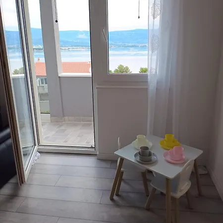 Perleta Luxury Sea View With Jacuzzi * Trogir