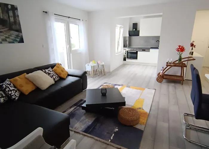 Perleta Luxury Sea View With Jacuzzi