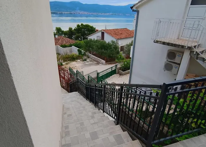 Apartment Perleta Luxury Sea View With Jacuzzi *