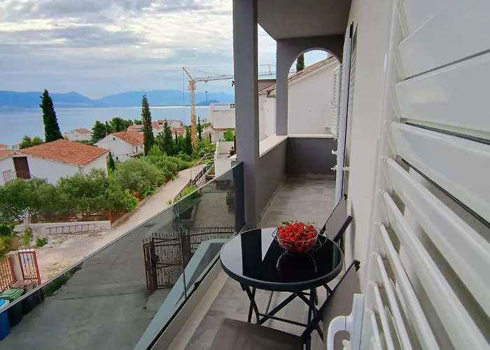 Perleta Luxury Sea View With Jacuzzi *