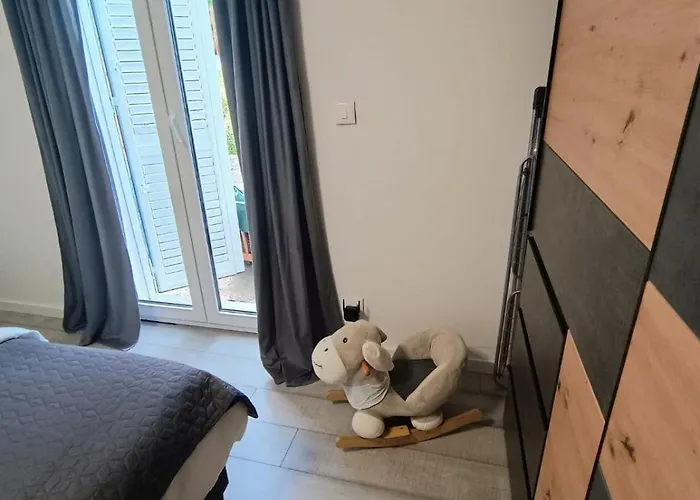 Apartment Perleta Luxury Sea View With Jacuzzi *